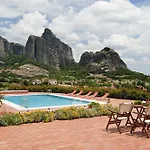 Divani Meteora Hotel 4*