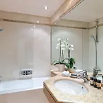 Divani Meteora Hotel 4*