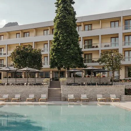 Hotel Divani Meteora 4*
